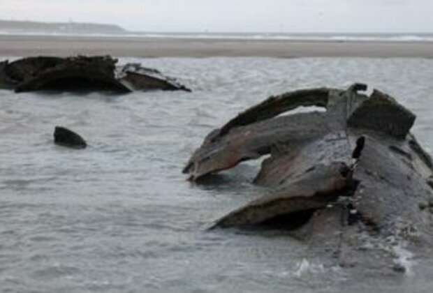 Wreck of a WWI German submarine resurfaces off French coast