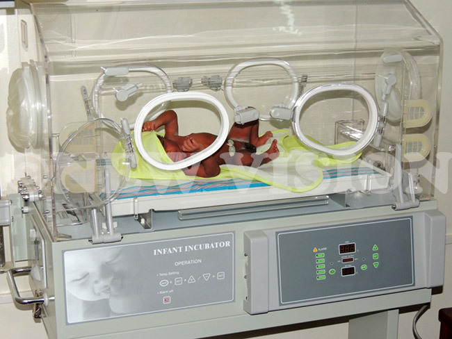   baby in an incubator at alisizo hospital