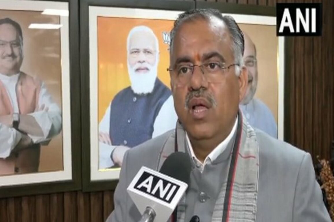 'He stooping to low levels in politics': Tarun Chugh accuses Kejriwal of making 'false allegations' on Yamuna water issue