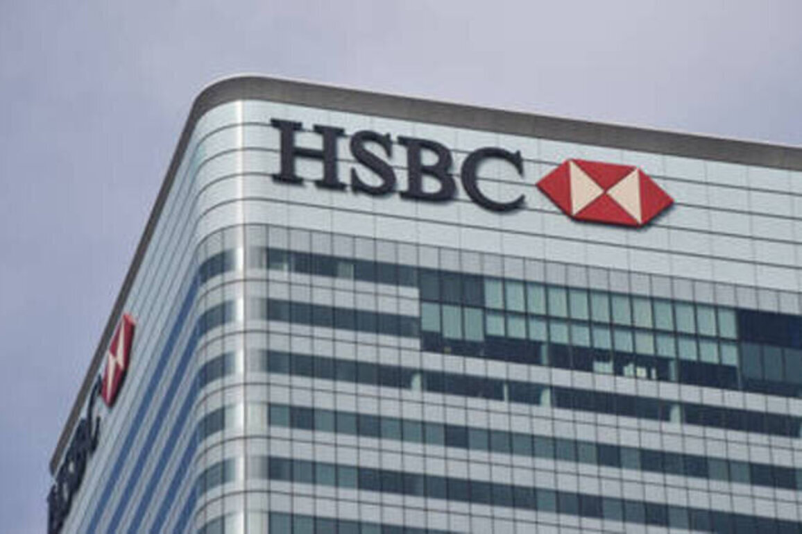 Major British bank to replace human workers with AI - Bloomberg