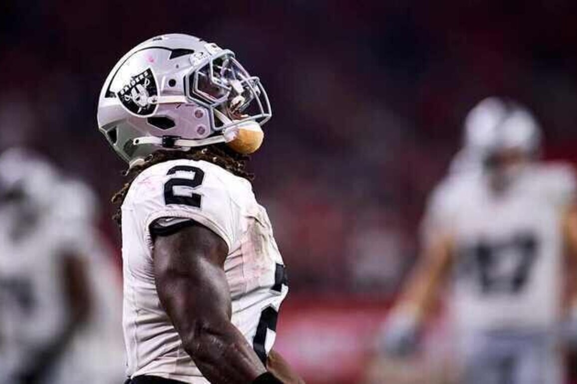 Ashton Jeanty earns fifth NFL Rookie of the Week nomination