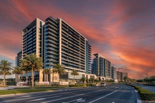 National Properties marks 97% completion of AED1 billion '399 Hills Park'