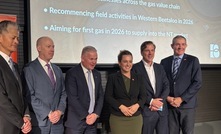 (L-R): INPEX's Tetsu Murayama, Tamboran's Todd Abbott, Chief Min Lia Finocchiaro, Beetaloo Energy's Alex Underwood and energy and mining minister Gerard Maley