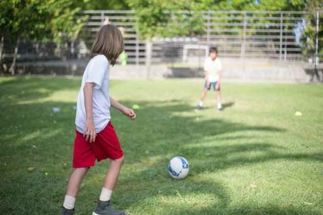 Kids who played sports before pandemic did better during lockdowns: Study