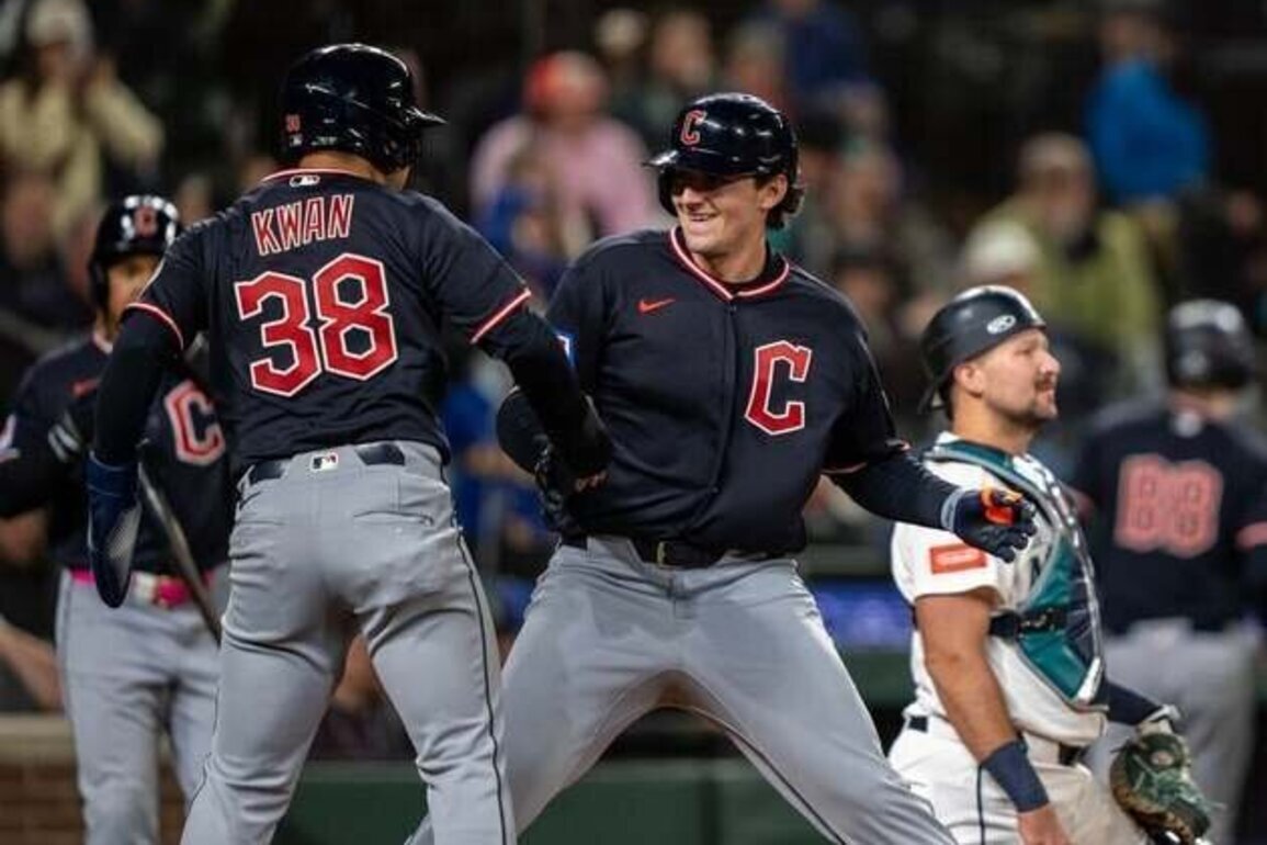 Guardians outslug Mariners in 10th inning, hold on for win
