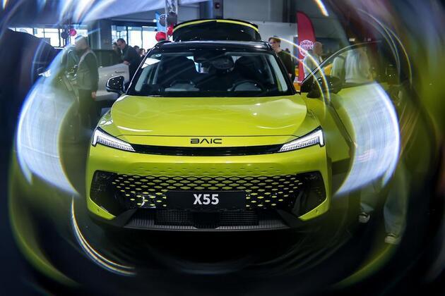 Pump pain, plug gain: Oil shock fuels demand for Chinese NEVs