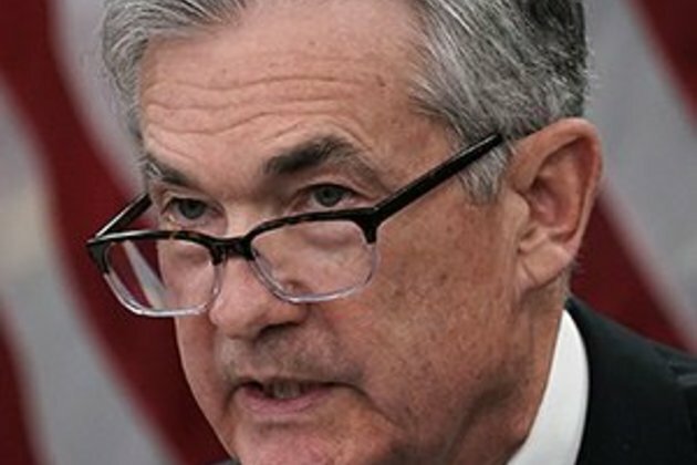 Trump tweets Fed &#039;boneheads&#039; should cut rates &#039;down to zero or less?