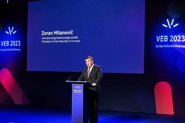 Nobody told me were at war NATO country president