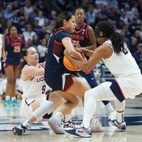 Women's NCAA Fort Worth 1 roundup: No. 1 Connecticut opens title defense by routing UTSA