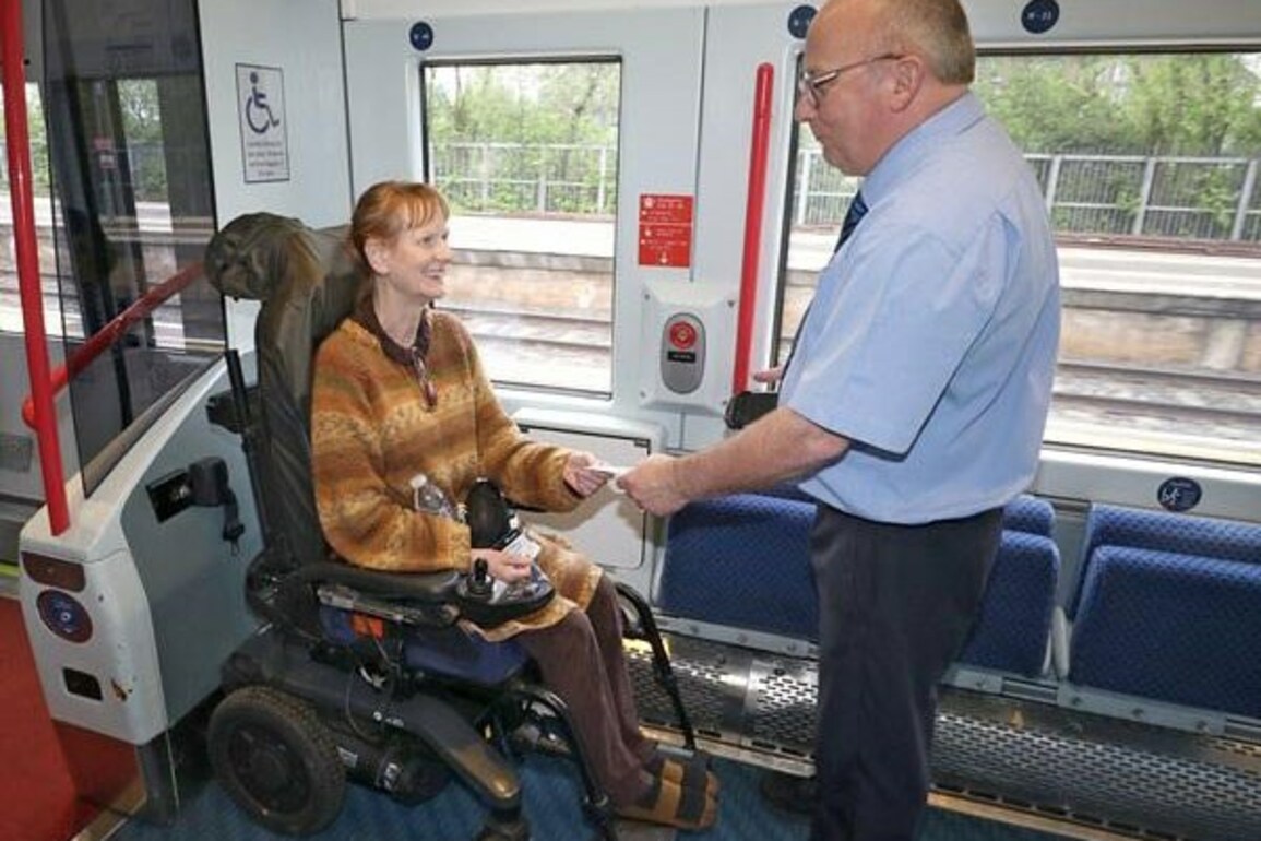 Infrastructure Officials Experience Barriers Faced By Disabled People  06-05-2025