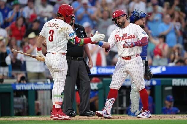 Kyle Schwarber, Bryce Harper out to power Phillies past Mets again