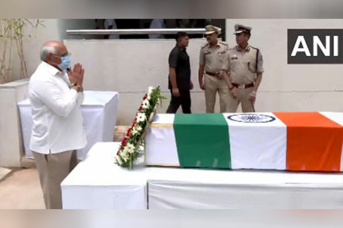 Gujarat CM Bhupendra Patel, ministers pay last respects to former CM Vijay Rupani, who died in Air India plane crash