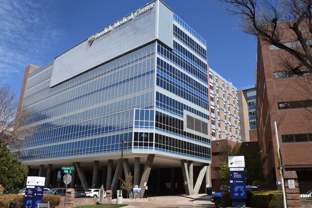 Officer shoots, injures car theft suspect in Denver-area hospital
