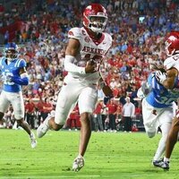 Arkansas QB Taylen Green knows the ropes at Memphis