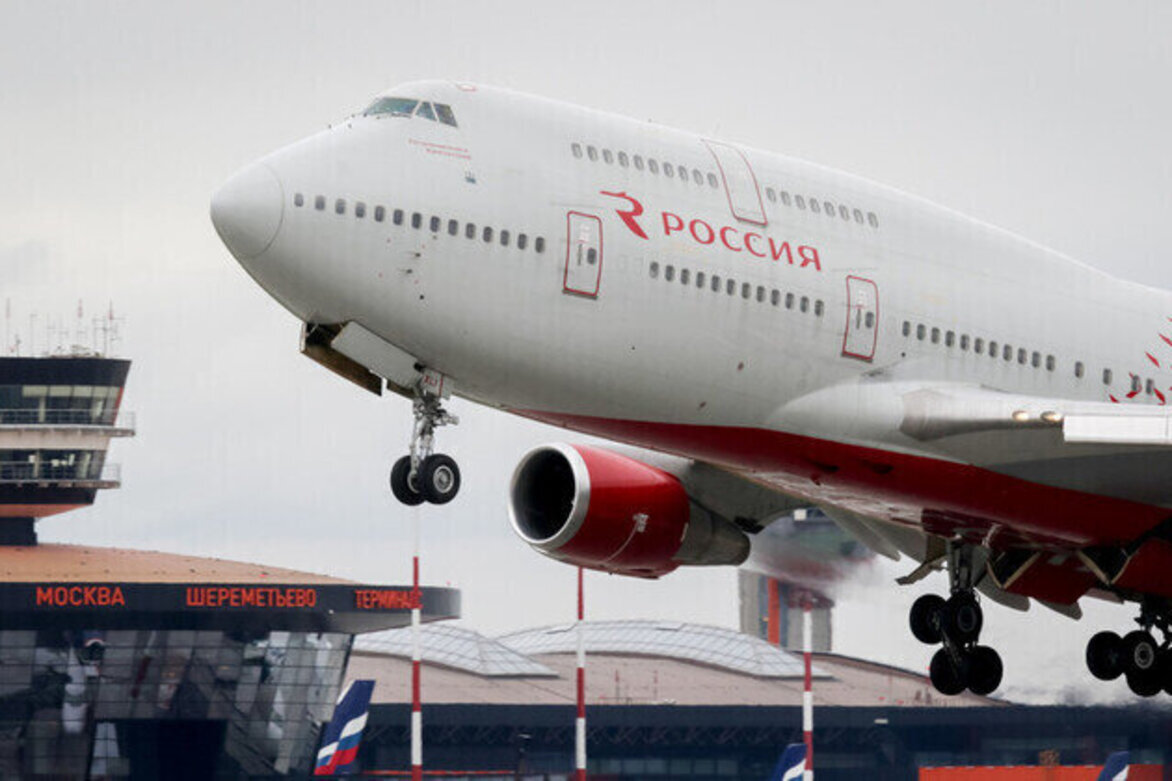 Zelensky threatens every airline in Russian airspace
