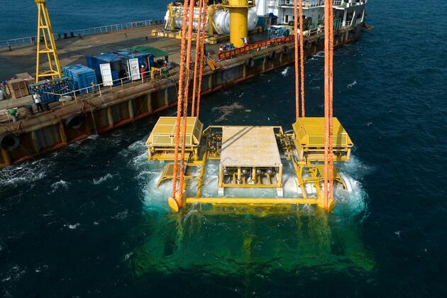 World's first wind-powered commercial underwater data center project launched in Shanghai