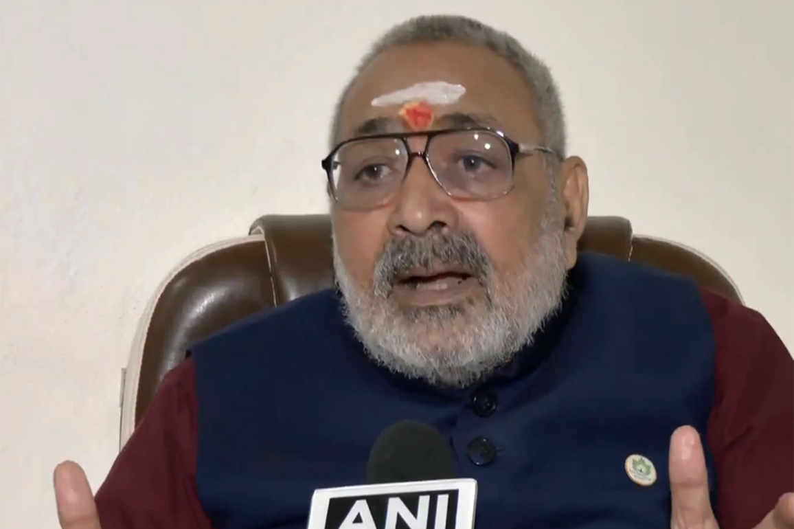 "Resorts and beaches of Malaysia haven't satiated you": Giriraj Singh mocks Rahul Gandhi over fish-catching in Begusarai