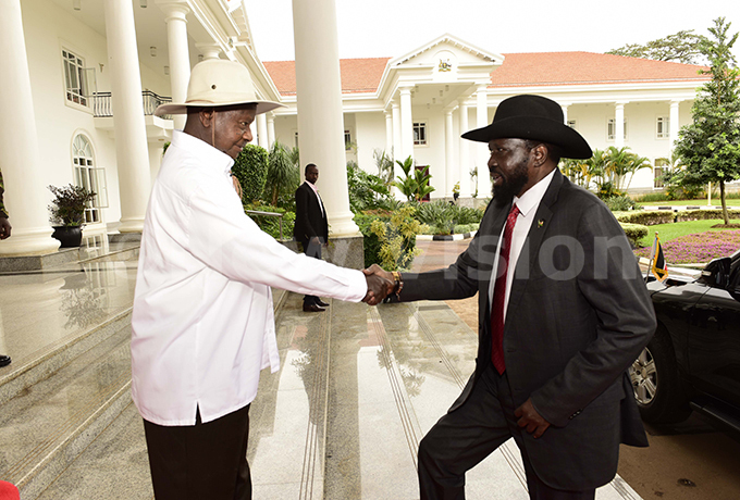 resident owei useveni meeting outh udan resident alva iir ayardit at tate ouse ntebbe in uly 2019