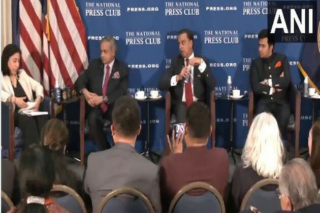 "Can't breed vipers and expect them to bite only your neighbour," Tharoor decimates Bilawal-led Pak outreach in US