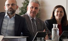 Queensland minister for natural resources and mines Dale Last (centre).