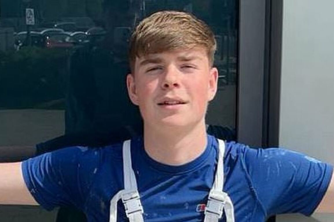 Boy, 16, killed in beach stabbing- Police arrest 17-year-old amid probe into death