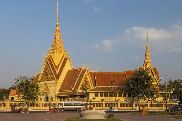 Jail for 2 journalists leaking military secrets confirmed in Cambodia