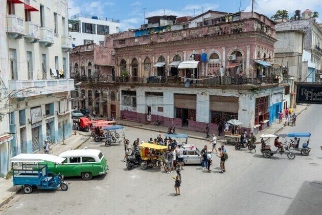 US delegation presses Cuba to transition to market economy  media
