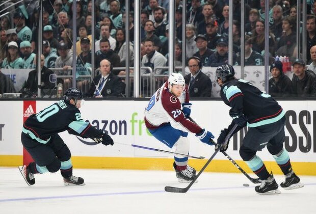 Avalanche dump Kraken, force Game 7