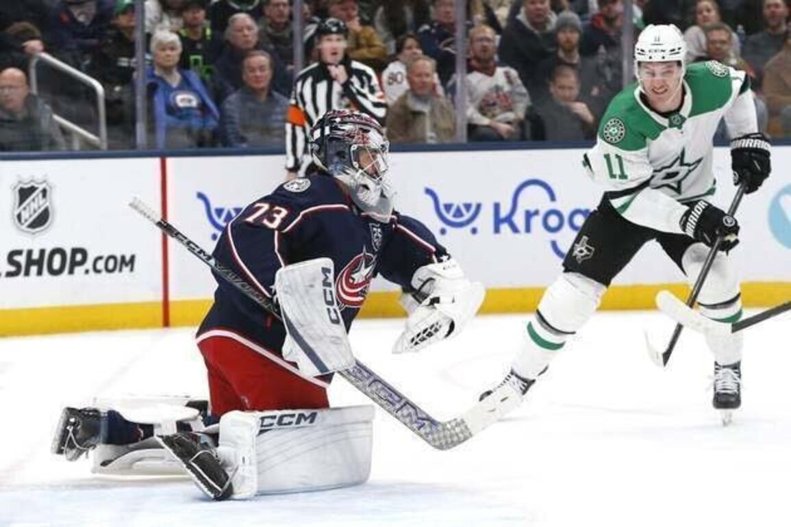 Jet Greaves blanks Stars as Blue Jackets keep rolling
