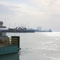 Iran seriously warns against threatening Iranian ports' security
