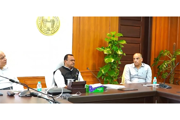 Telangana Minister Komatireddy Venkat Reddy meets producers, film Development Corporation chairman Dil Raju