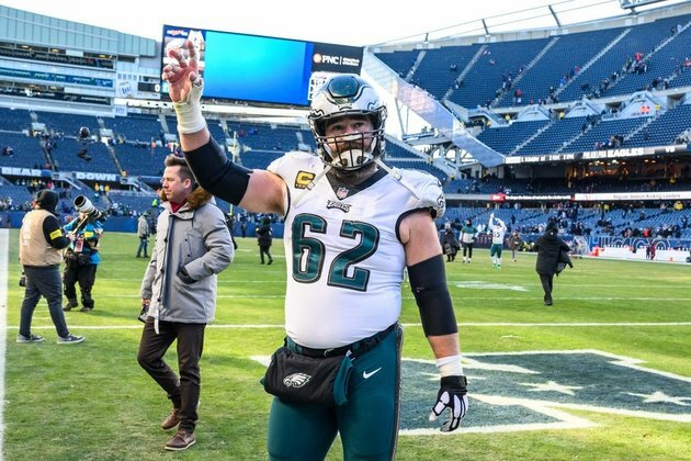 Eagles All-Pro C Jason Kelce ponders retirement