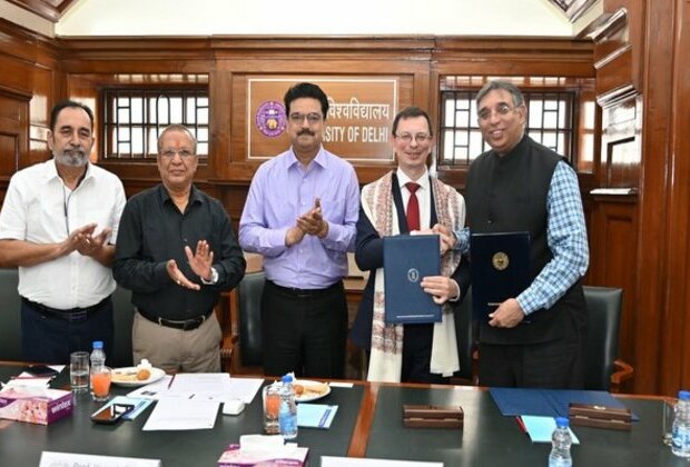 DU signs MoU with Russian University to promote academic exchanges