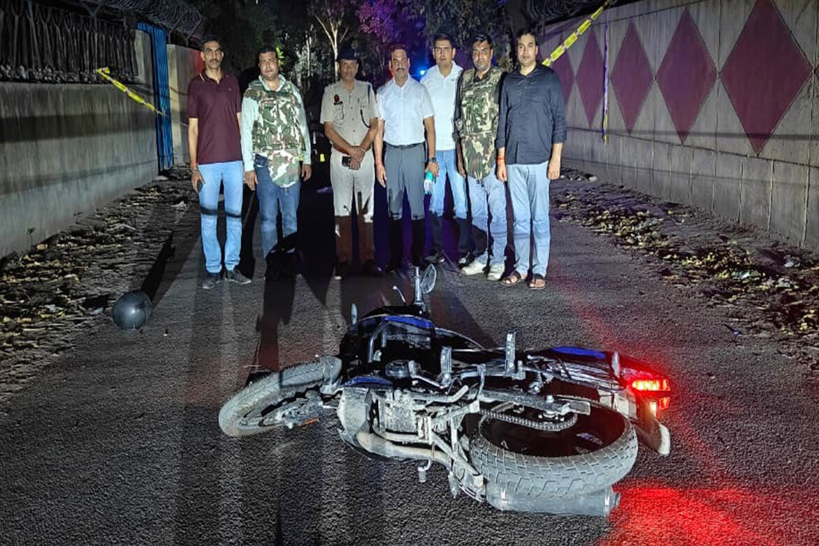 Delhi: Two wanted criminals injured in police encounter in Jal Vihar; weapons recovered