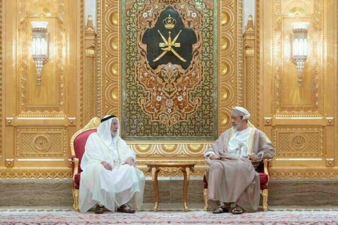 Sultan of Oman receives Ruler of Sharjah at Al Alam Palace