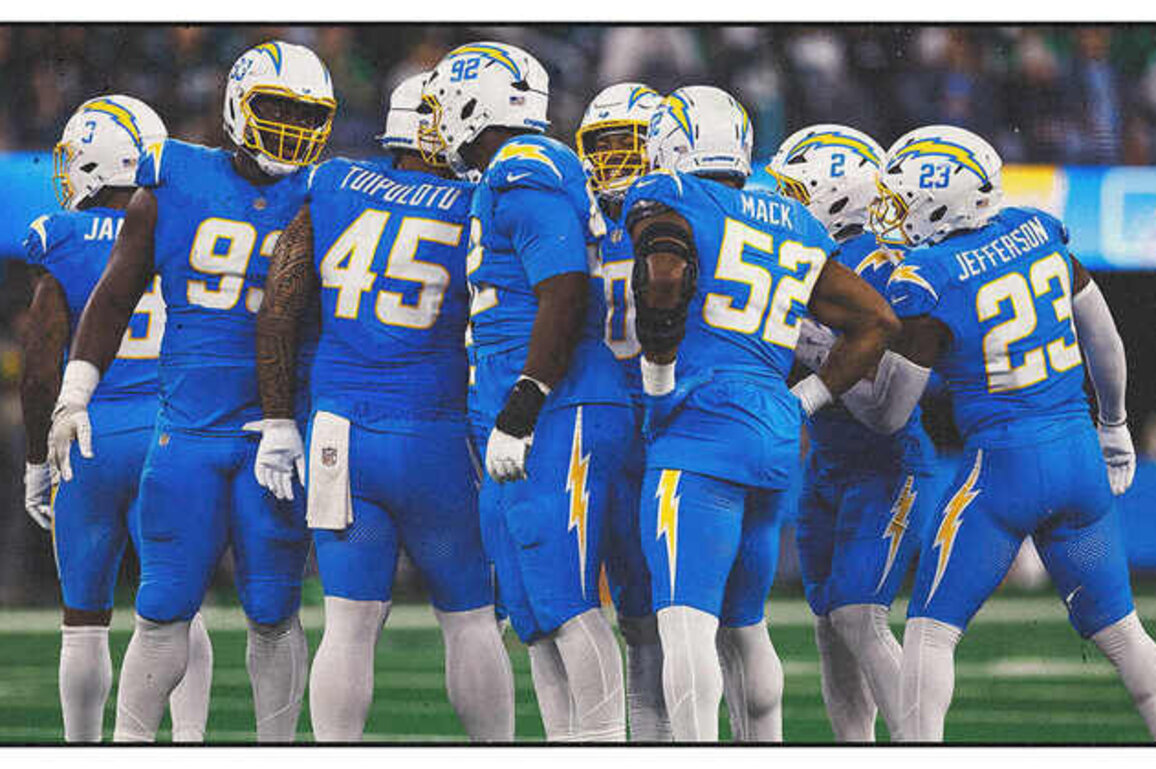 A Look at Chargers Playoff Seeding Scenarios in Week 17