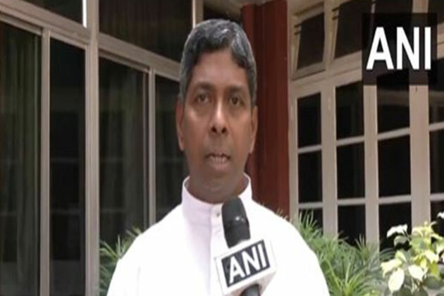 "Hope people in Munambam will get solace when Waqf Bill becomes law": KCBC's Father Thomas Tharayil