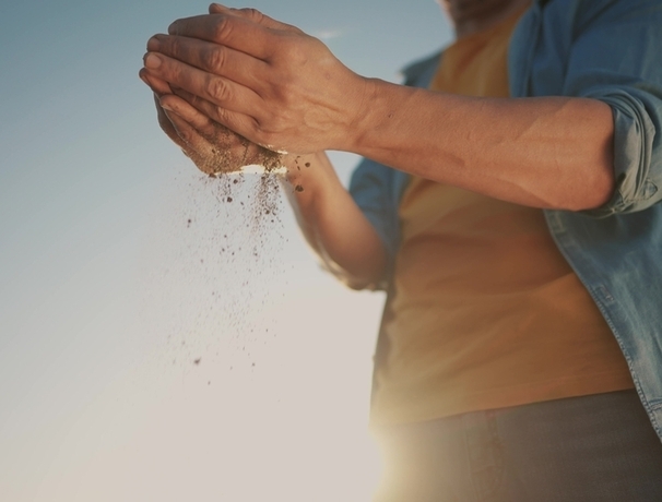 Making sense of soil | Credit: Maxim Ibragimov, Shutterstock.