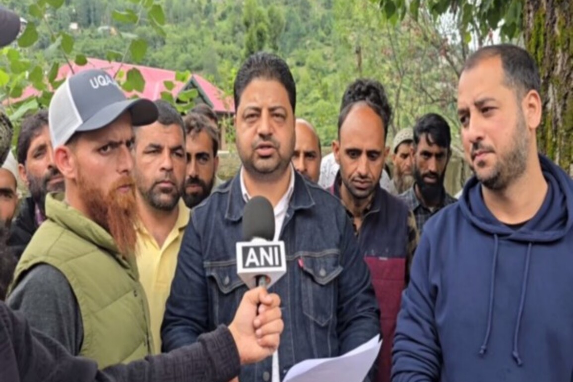 J-K: Doda administration provides essential facilities to homeless families after devastating flash floods