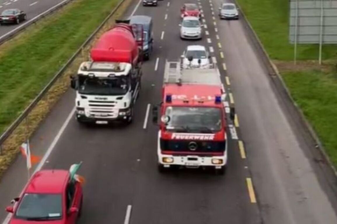 Motorists in Ireland protest fuel price rise by driving in convoys