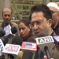 Kashmiri families urge govt to evacuate stranded Indian students in Iran