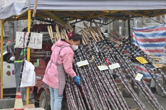 China's village fairs find new life as consumers seek more than bargains