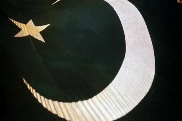 Foreign funding case: Imran Khan counsel claims citizens with dual nationality allowed to fund political parties