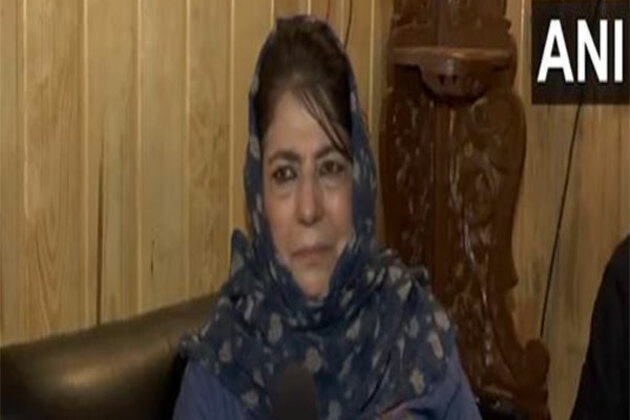 "Kashmiris are open-hearted; pakad-dhakad by Police or Army should be stopped": PDP chief Mehbooba Mufti