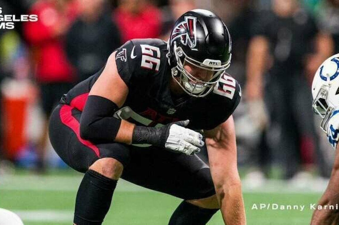 Rams sign OL John Leglue