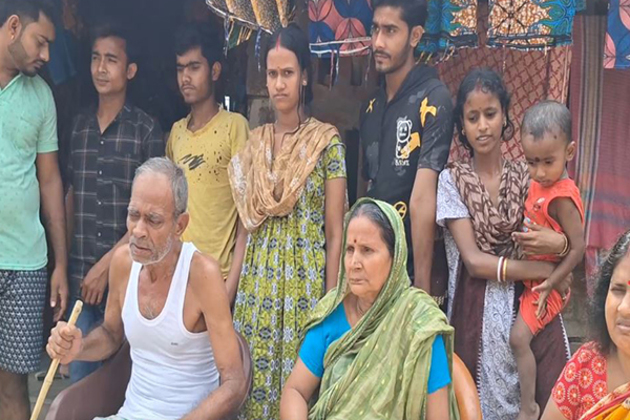 West Bengal: Several families migrate to Jharkhand following Murshidabad violence