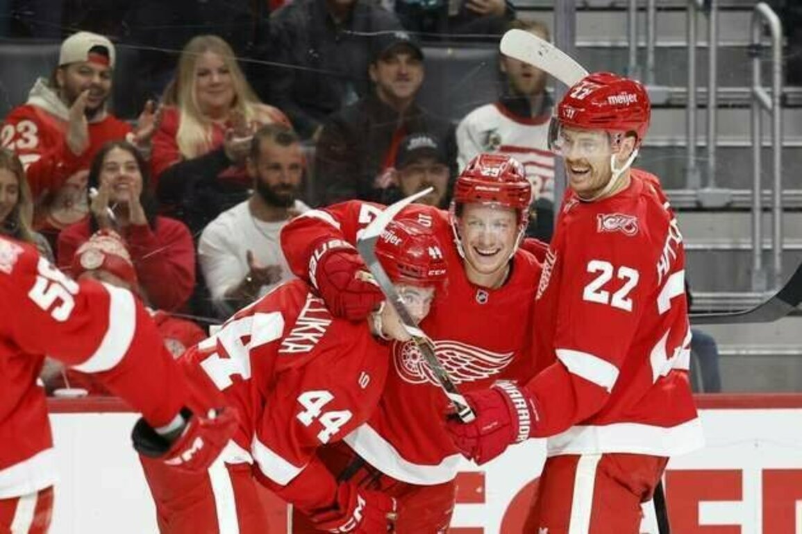 Nate Danielson's 1st NHL goal helps Wings down Kraken