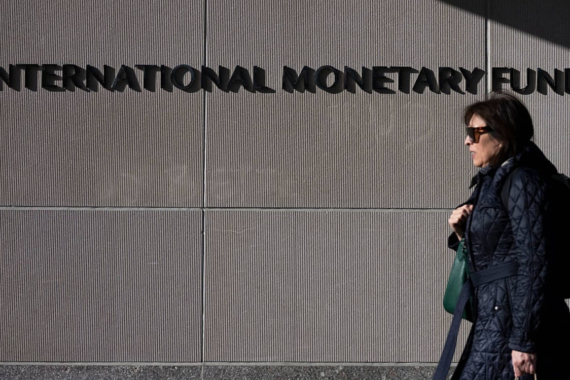 IMF slashes 2025 U.S. growth forecast to 1.8% from 2.7%, citing trade tensions