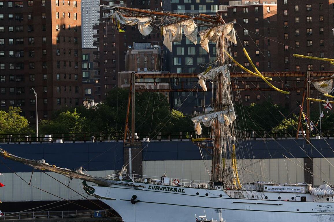 Cause of Brooklyn Bridge ship crash revealed by cops after two Mexico Navy sailors died