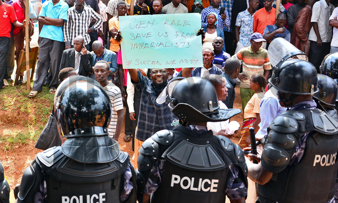 Court siege by Kayihura supporters shameful - Odongo Court siege by Kayihura supporters shameful - Odongo